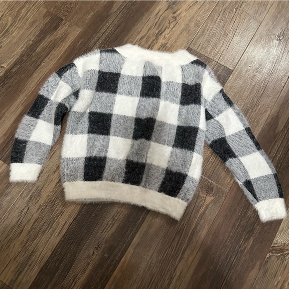 EXPRESS black and white checkered fuzzy soft sweater women's S oversized - Picture 6 of 7